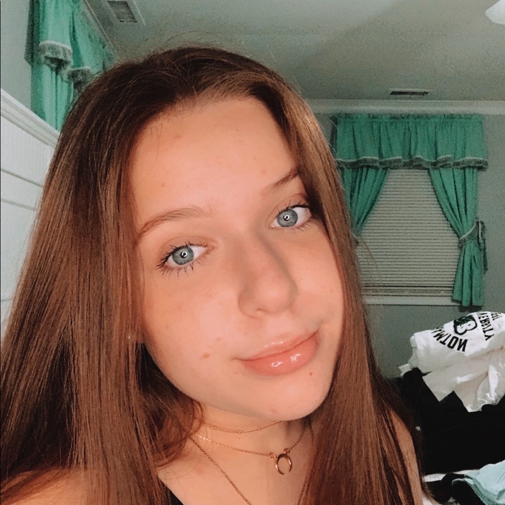 Meet your Posher, Molly